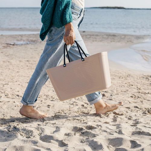 Stor Hinza Green Plastic-veske – svensk designveske av biobasert plast
